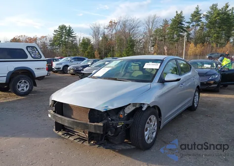 2017 Hyundai Elantra Se z USA, uszkodzony, nr VIN 5NPD74LF9HH101735